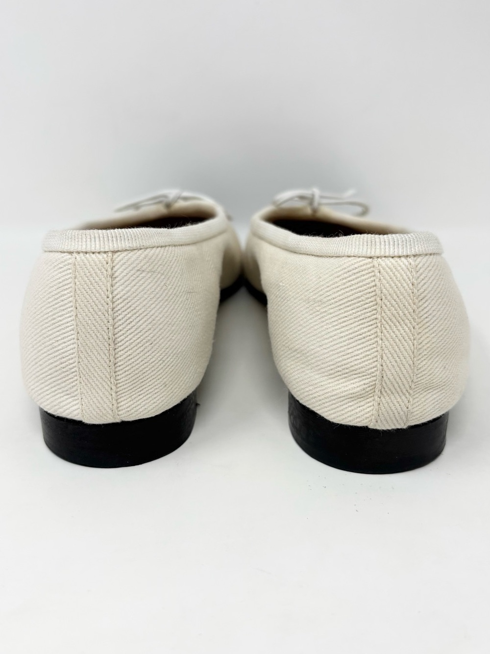 CHANEL Two Tone Ballet Flats Ivory Black Denim Cap Toe size 37 6-6.5 - Picture 12 of 15